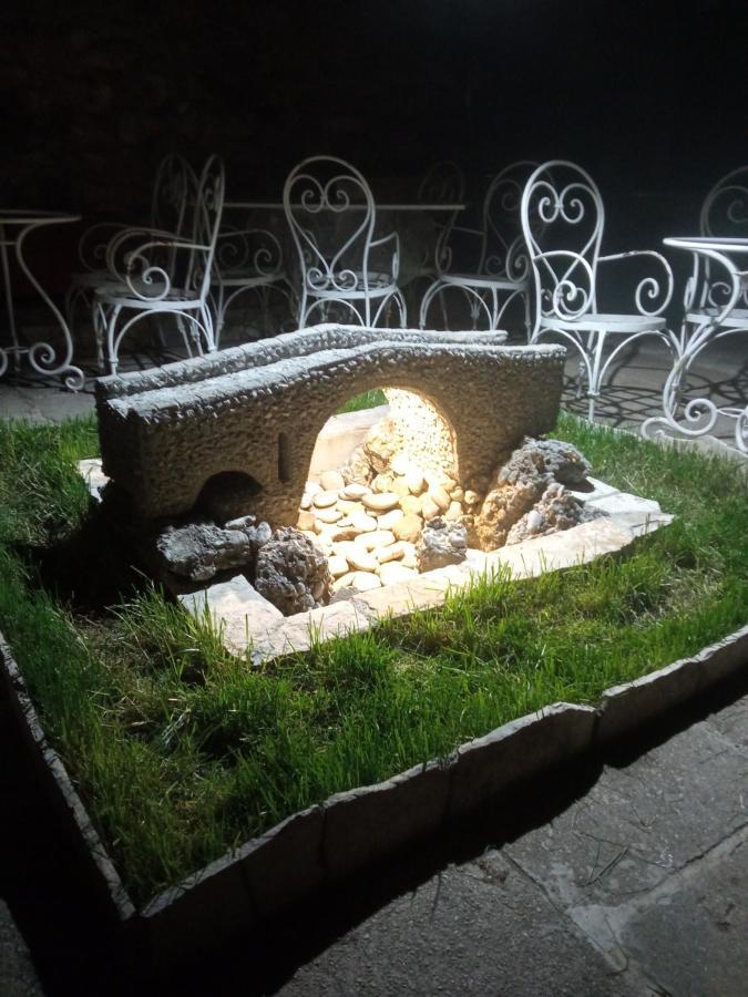 Heart Of Old Town Guesthouse Podgorica Eksteriør bilde